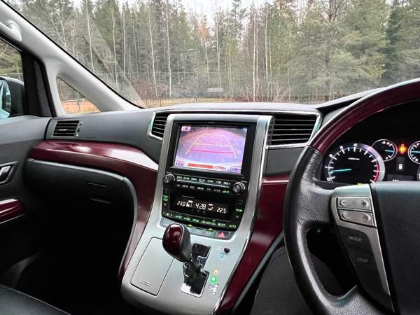 Toyota Vellfire Вантаа - изображение 4