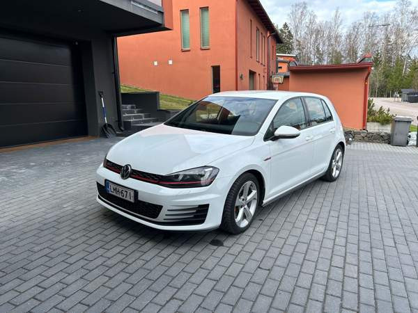 Volkswagen Golf Turtkul - valokuva 7