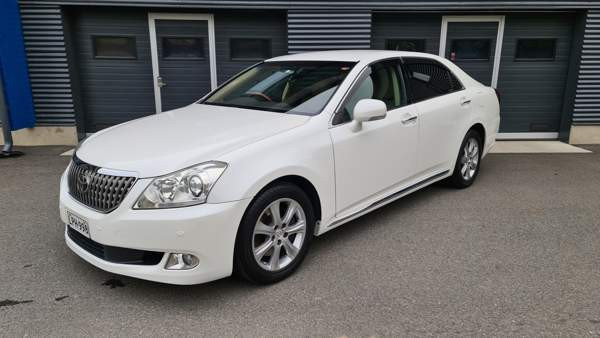 Toyota Crown Haemeenlinna – foto 1