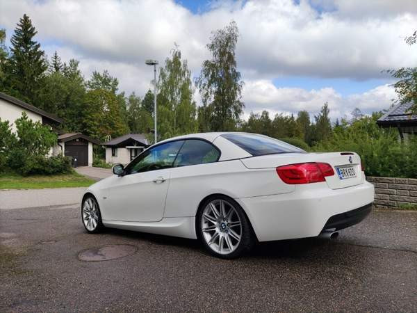 BMW 320 Glebychevo - valokuva 5