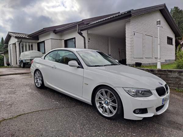 BMW 320 Glebychevo - valokuva 7