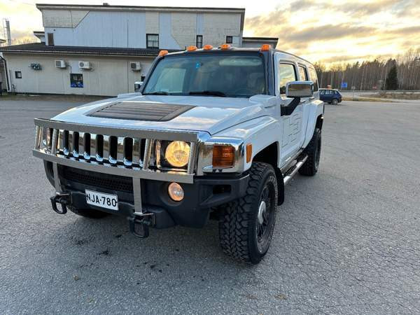 Hummer H3 Kurikka - valokuva 1