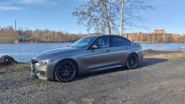 BMW 330 Kuusankoski - valokuva 3