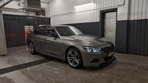 BMW 330 Kuusankoski - valokuva 2