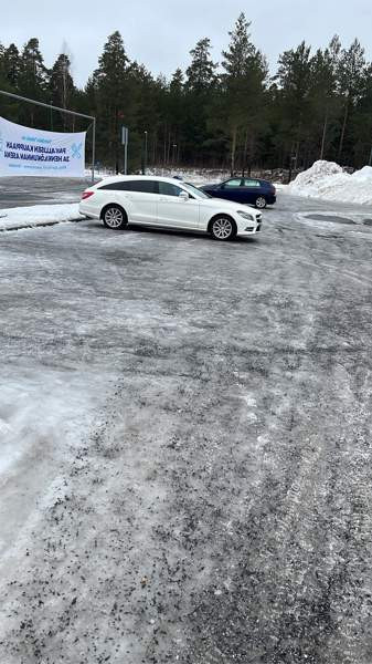 Mercedes-Benz CLS Хювинкяя - изображение 4