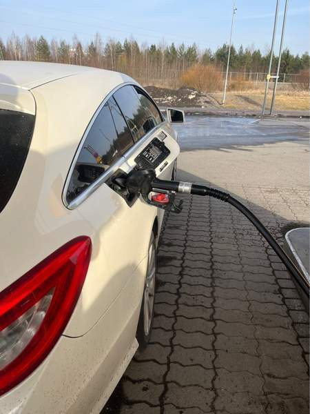 Mercedes-Benz CLS Хювинкяя - изображение 2