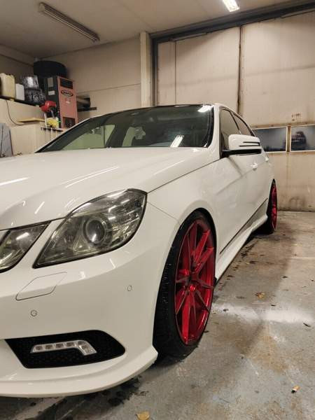 Mercedes-Benz E Kauhava - valokuva 2