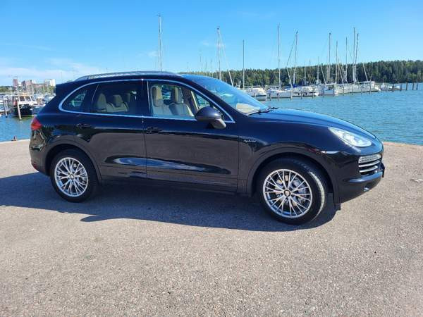 Porsche Cayenne Helsinki - photo 2