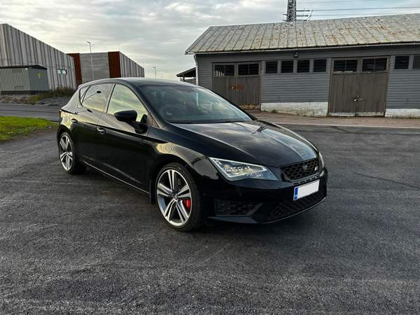 Seat Leon Espoo - photo 1