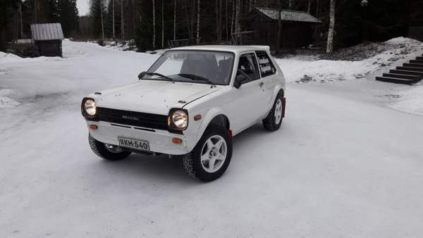 Toyota Starlet Iisalmi - valokuva 3
