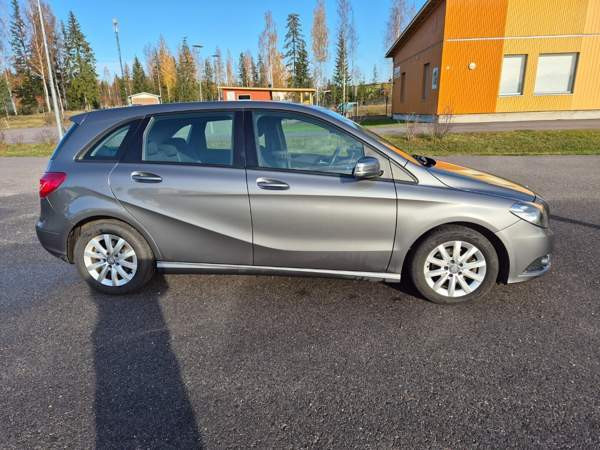 Mercedes-Benz B Glebychevo - valokuva 5