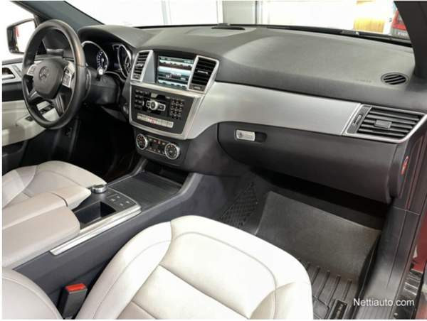 Mercedes-Benz 350 Espoo - valokuva 5