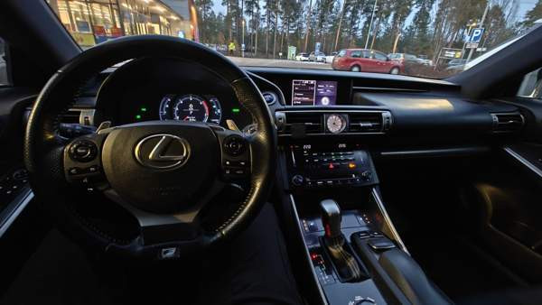 Lexus IS Oulu – foto 6