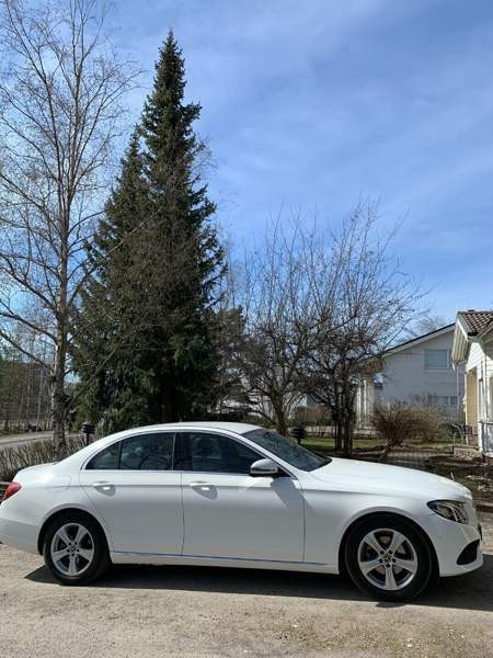 Mercedes-Benz E Turtkul - valokuva 4