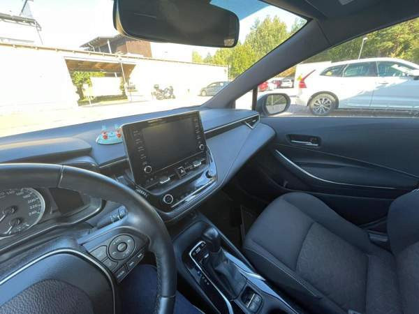 Toyota Corolla Helsinki - изображение 8