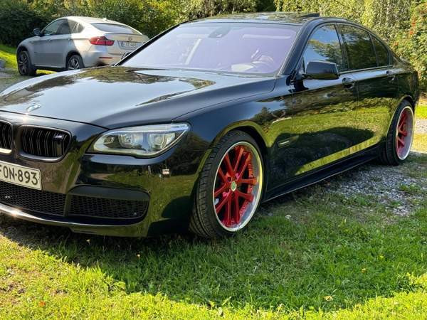 BMW 750 Glebychevo - valokuva 2