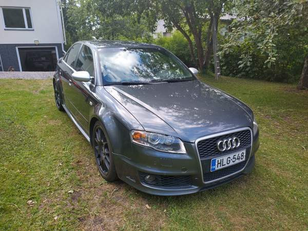 Audi RS4 Vantaa - valokuva 2