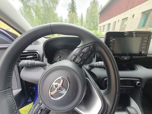 Toyota Yaris Vihti - valokuva 8