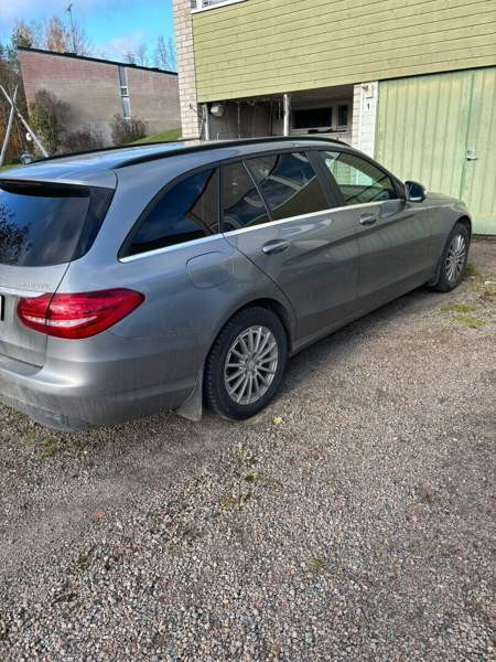 Mercedes-Benz C Parkano - valokuva 6