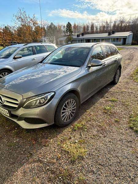 Mercedes-Benz C Parkano - valokuva 4