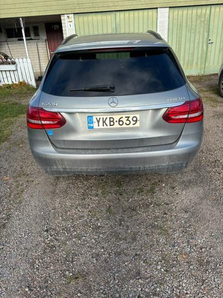 Mercedes-Benz C Parkano - valokuva 5