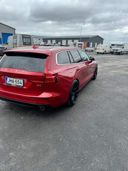 Volvo V60 Сейняйоки - изображение 5