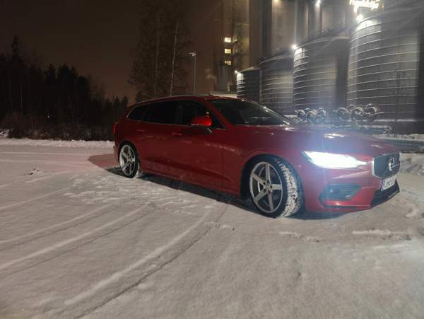 Volvo V60 Сейняйоки - изображение 8