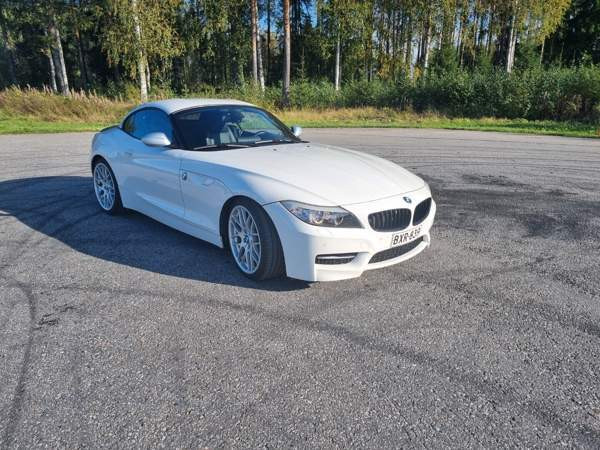 BMW Z4 Каяни - изображение 1