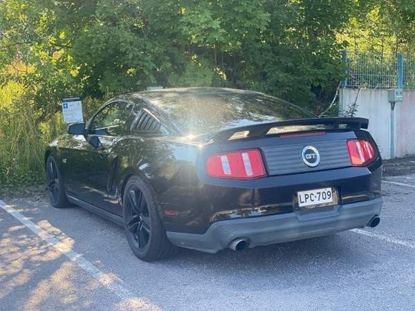 Ford Mustang Espoo - valokuva 5