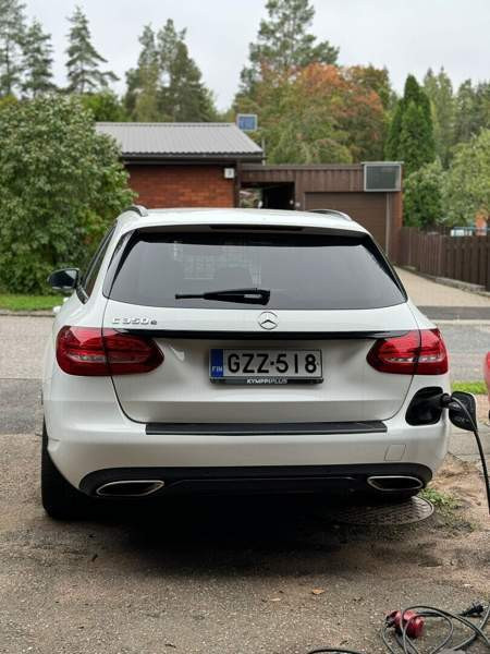Mercedes-Benz C Хювинкяя - изображение 3