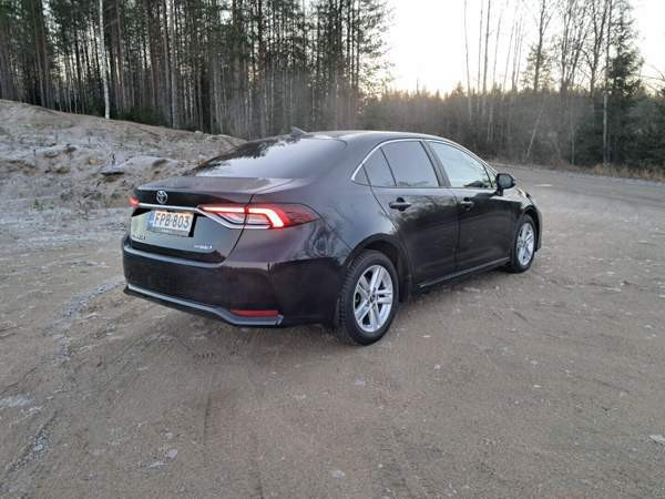 Toyota Corolla Outokumpu - valokuva 4