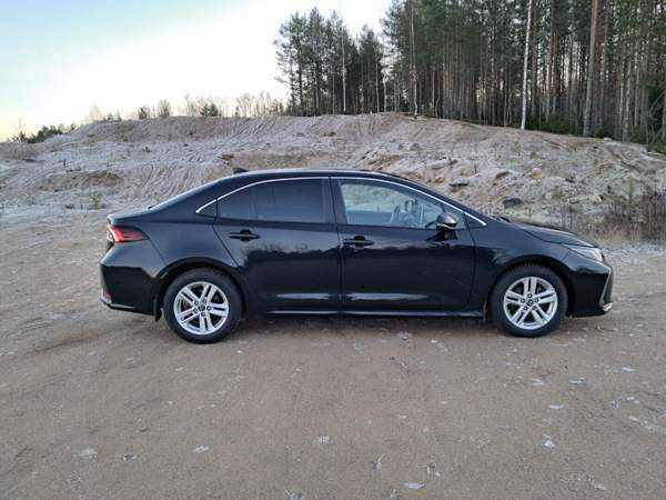 Toyota Corolla Outokumpu - valokuva 5