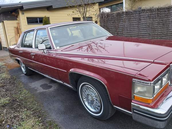 Cadillac Fleetwood Järvenpää - valokuva 4