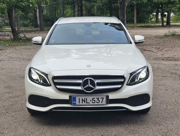 Mercedes-Benz E Хювинкяя - изображение 4