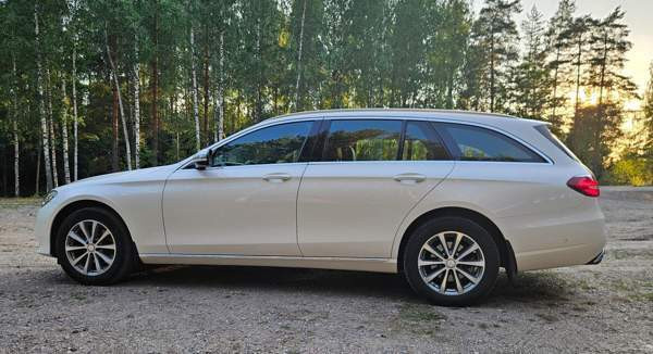 Mercedes-Benz E Хювинкяя - изображение 3