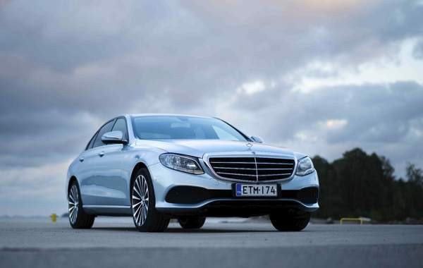 Mercedes-Benz E Espoo - valokuva 5