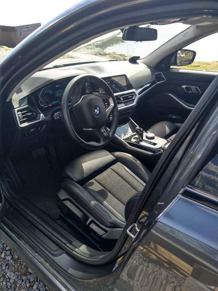 BMW 330 Kuopio - valokuva 2