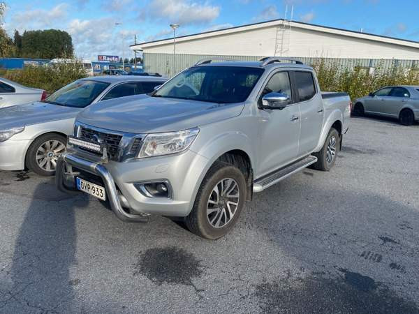 Nissan Navara Vantaa - valokuva 1