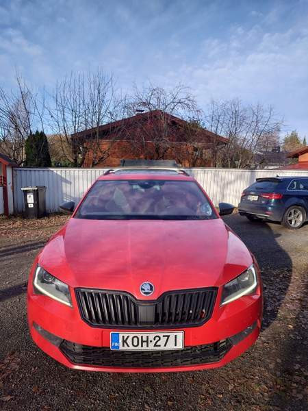 Skoda Superb Лохья - изображение 4