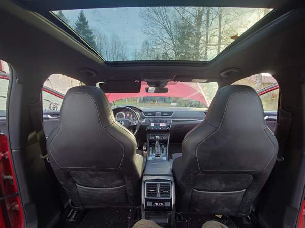 Skoda Superb Лохья - изображение 8