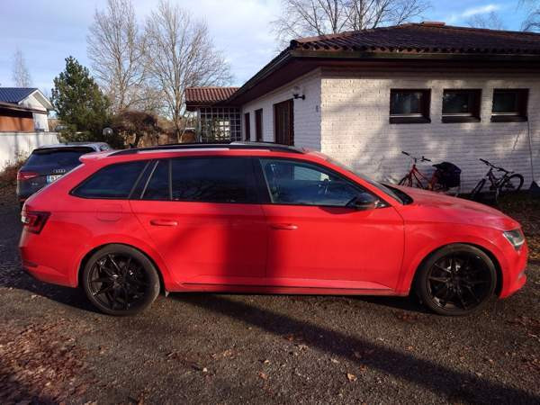 Skoda Superb Лохья - изображение 2