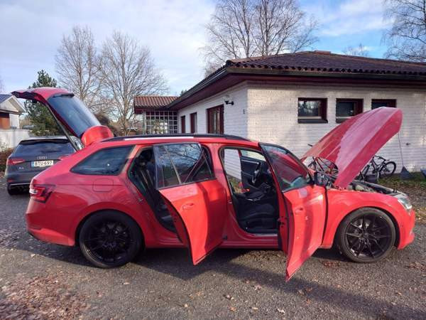 Skoda Superb Лохья - изображение 3