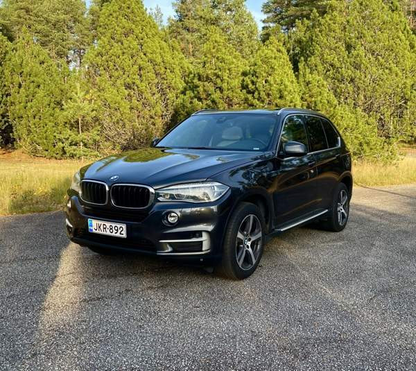 BMW X5 Sarov - valokuva 1