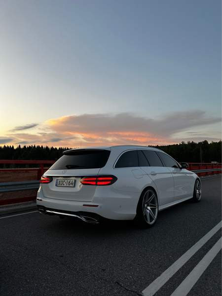 Mercedes-Benz E Glebychevo - valokuva 5