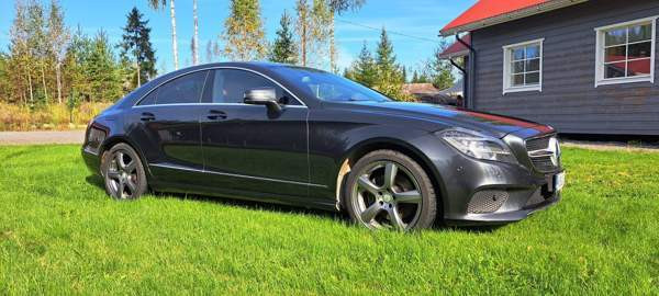 Mercedes-Benz CLS Virrat - valokuva 2