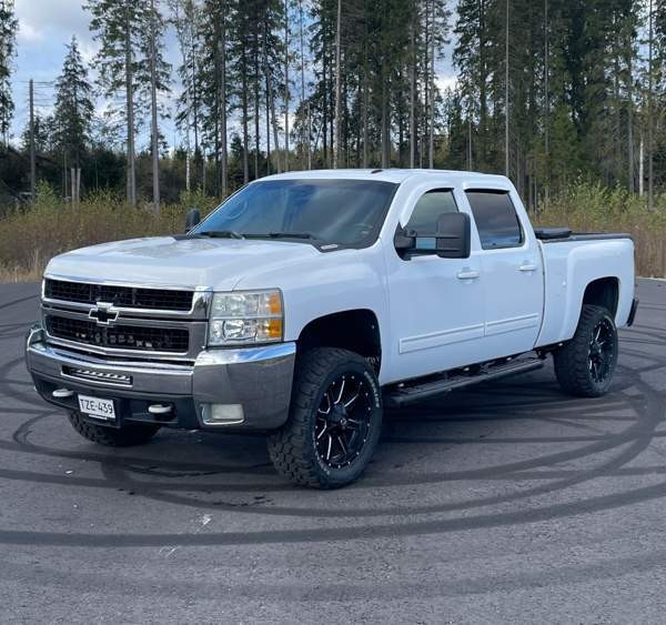 Chevrolet Silverado Tampere - valokuva 1