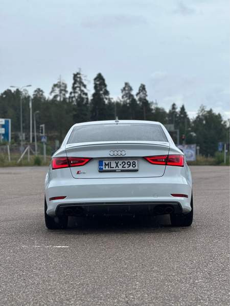 Audi S3 Chukotskiy Avtonomnyy Okrug - valokuva 5
