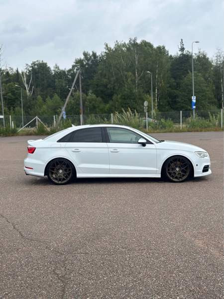 Audi S3 Chukotskiy Avtonomnyy Okrug - valokuva 6