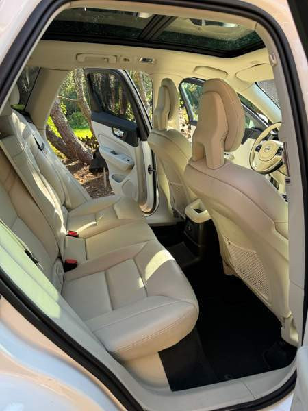 Volvo XC60 Jyväskylä - valokuva 6