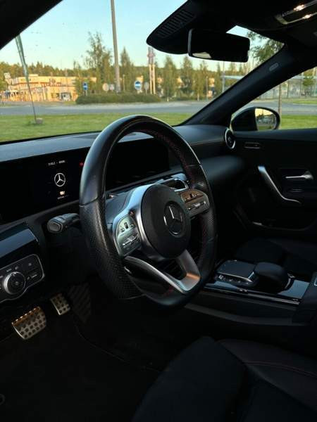 Mercedes-Benz A Glebychevo - valokuva 2